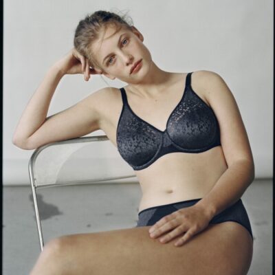 Chantelle_fall_winter_2023_large_NORAH-COVERING_MOLDED_BRA-C13F10-COVERING_SHORTY-C13F40-013-SAILING_BLUE-3