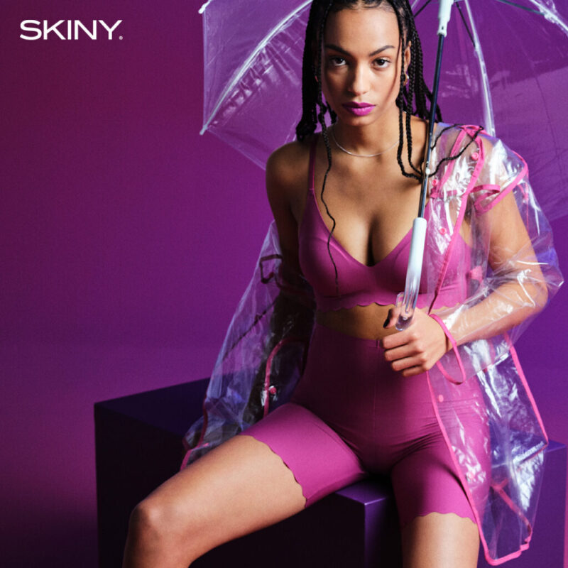 SKINY_fall_winter_2024_original_SKINY_242_W_MicroEssentials_081474_084274_08S642_118_v2